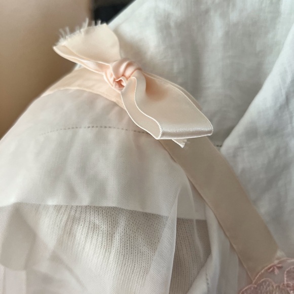 Elegant Vintage Petal Pink Lace Nightgown - Picture 10 of 14